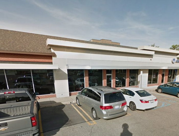 Blockbuster Video - Grand Rapids - 1243 Leonard St Ne (newer photo)